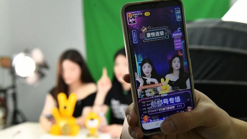 月嫂市场定价之谜：揭秘影响价格的关键因素**